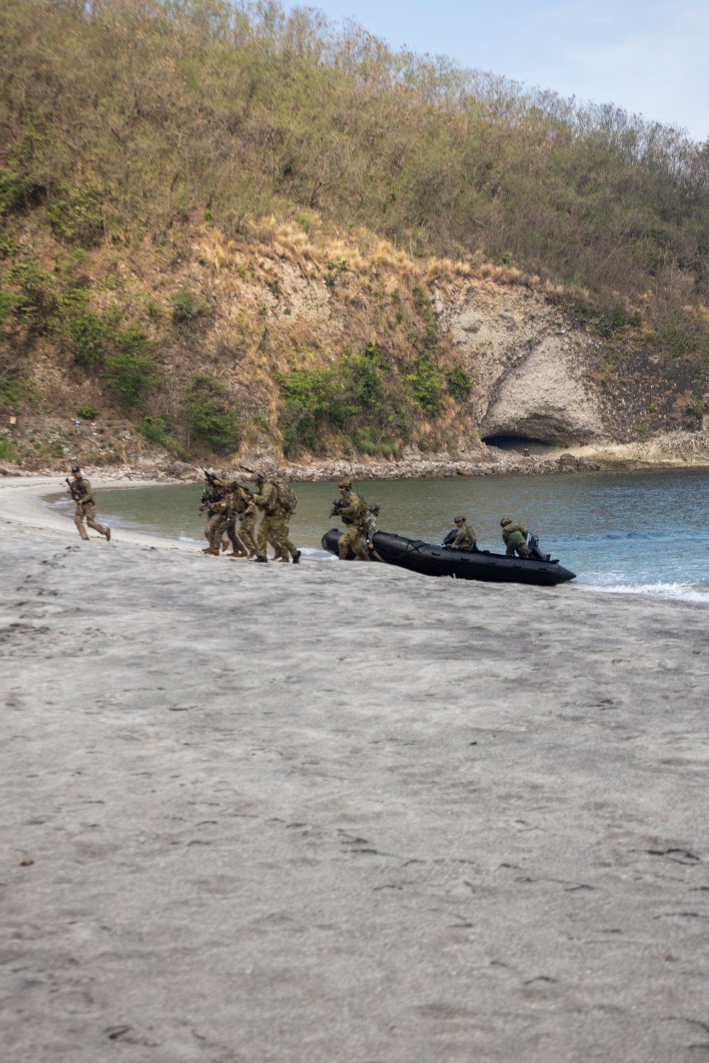 Balikatan 25: NSW, Australian Commandos, Philippines SOF conduct over-the-beach joint multilateral raid