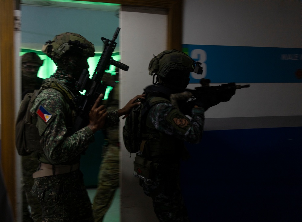 Balikatan 25: NSW, Australian Commandos, Philippines SOF conduct over-the-beach joint multilateral raid