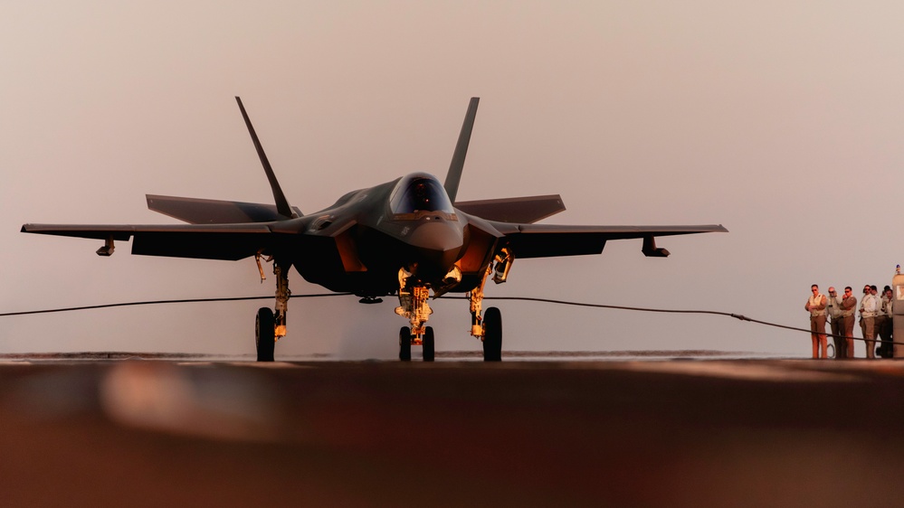 George Washington Conducts Flight Operations