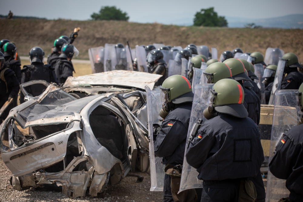 Multinational KFOR soldiers conduct CRC training in Kosovo