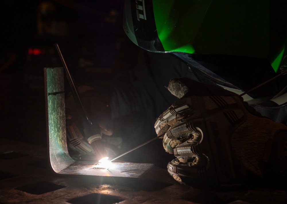 Makin Island Welding