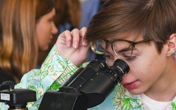Naval Medical Center Camp Lejeune offers high school students preview of hopeful career opportunities