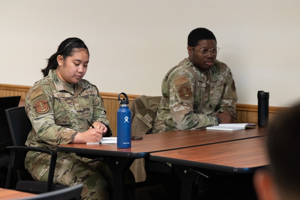 5th Comptroller Squadron builds financial readiness through targeted training days
