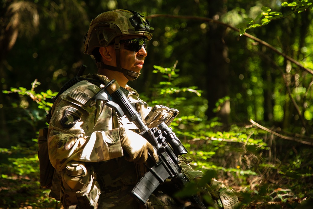 U.S. Soldiers operate offensive and defensive battle lanes during Project Flytrap