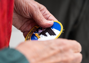 93-year-old retired veteran pilot revisits the B-52