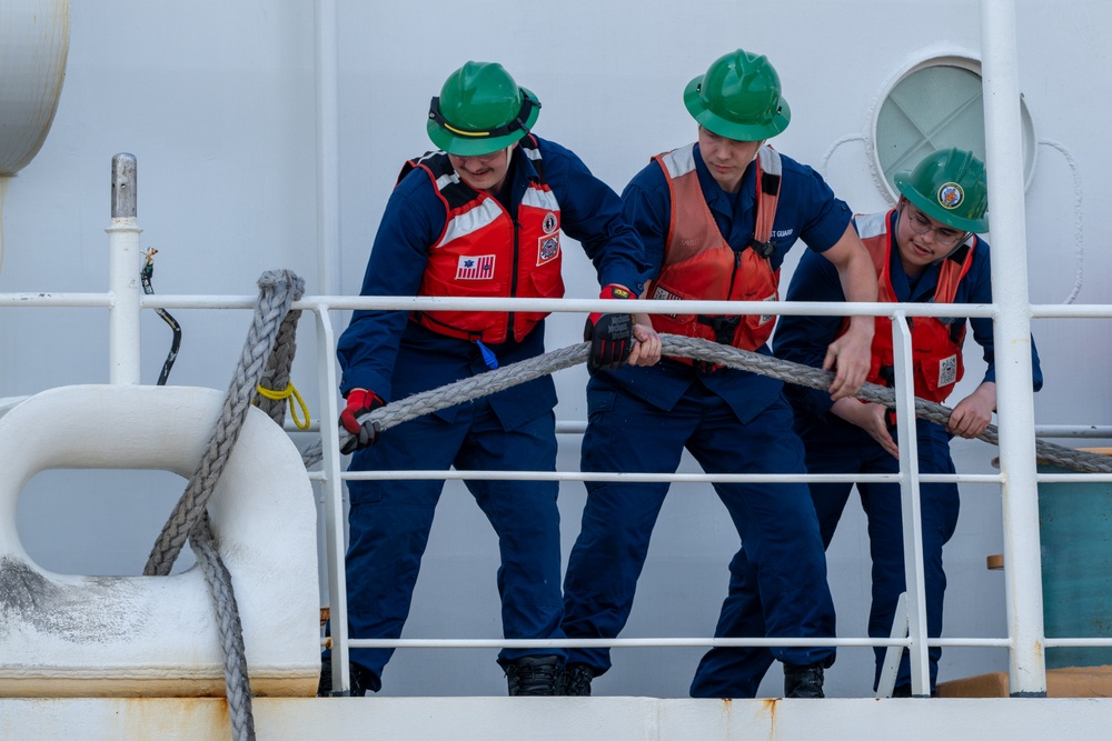 Coast Guard Cutter Healy departs Seattle to conduct Arctic operations
