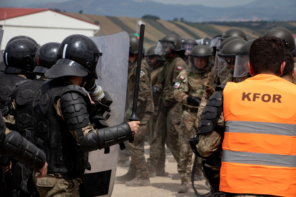 Camp Novo Selo hosts a Crowd Riot Control training event