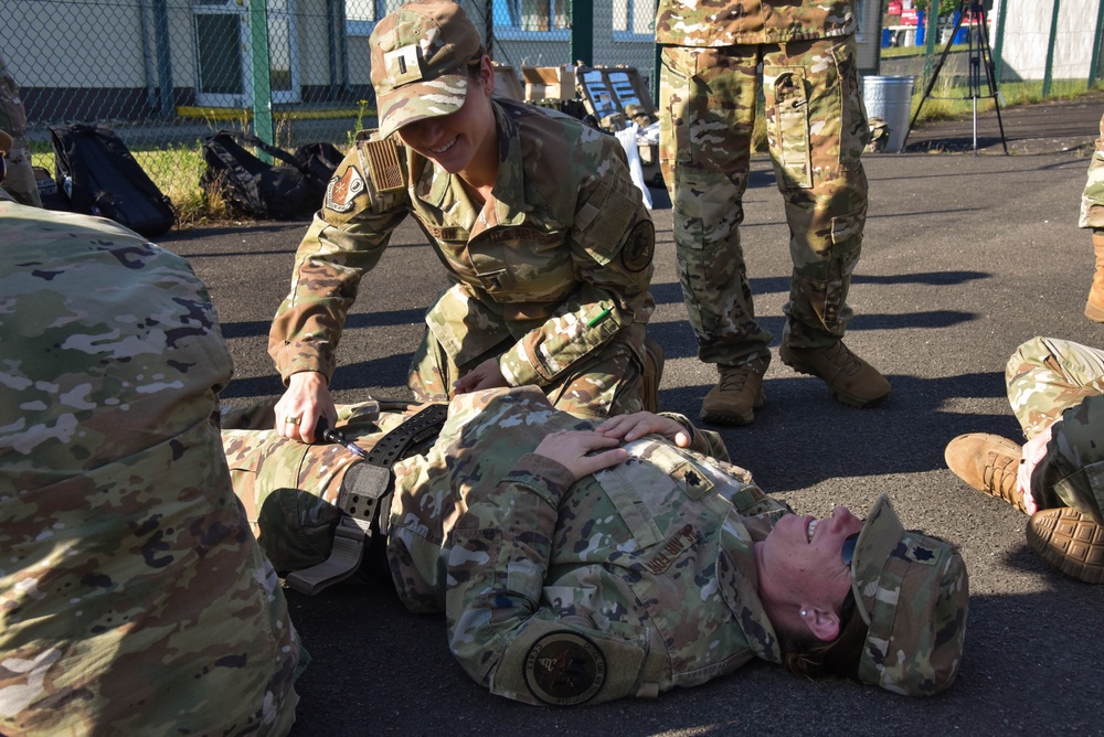The 185th Air Refueling Wing Medical Group TCCC training