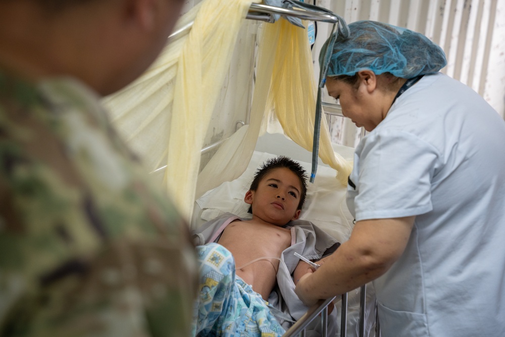 AMISTAD 2025: U.S. Air Force medical personnel provide care at San Bartolo National Hospital, El Salvador