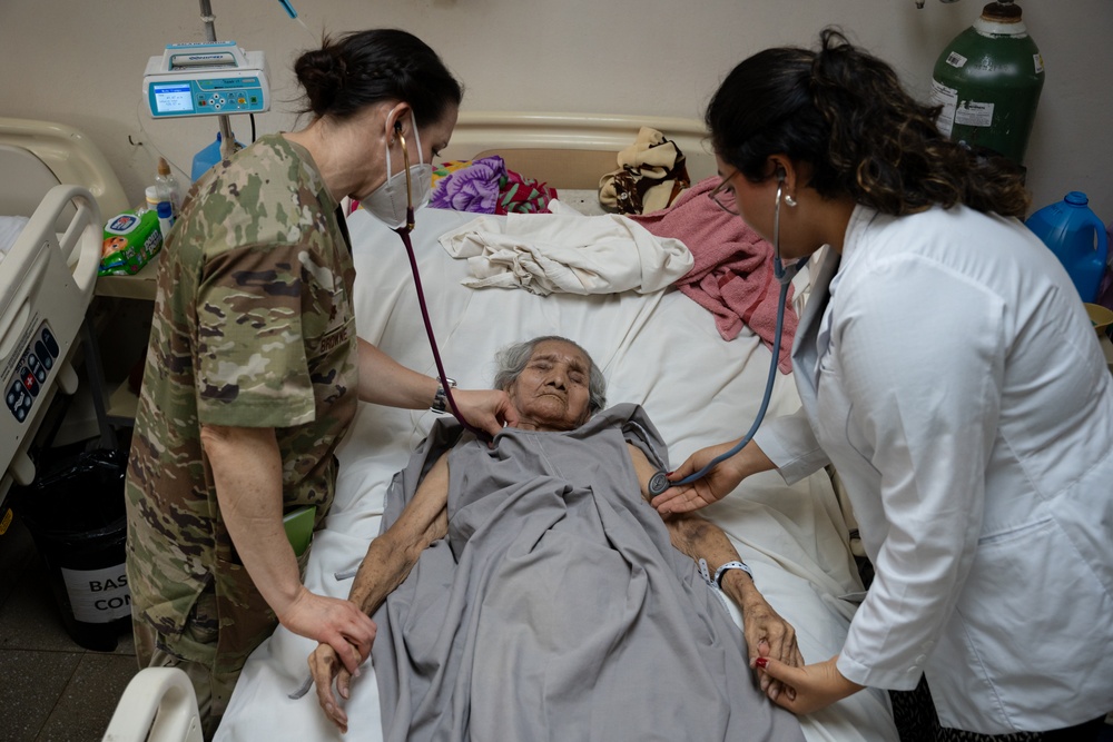 AMISTAD 2025: U.S. Air Force medical personnel provide care at San Bartolo National Hospital, El Salvador