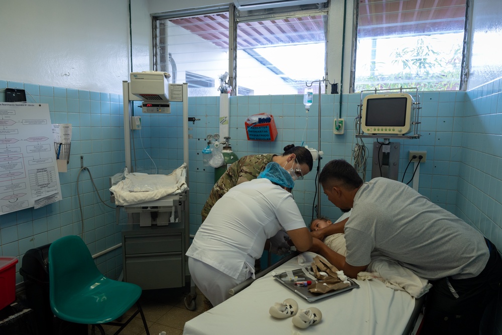 AMISTAD 2025: U.S. Air Force medical personnel provide care at San Bartolo National Hospital, El Salvador