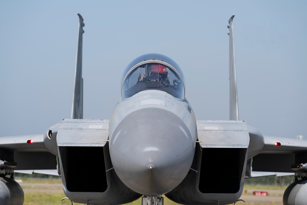 JASDF supports flight operations during RF-A 25-2