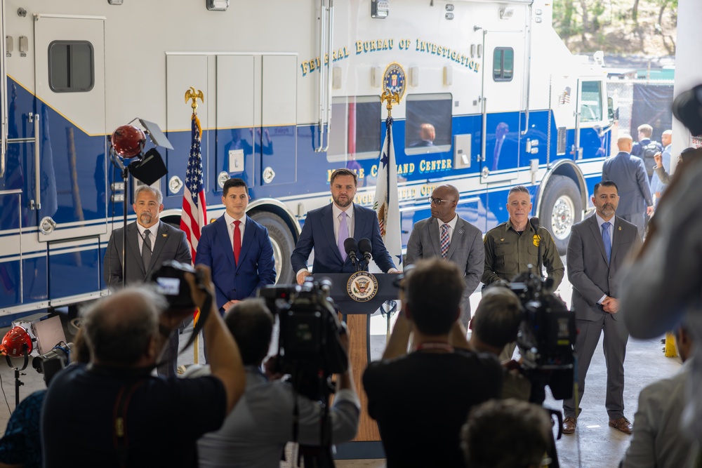 Vice President JD Vance visits U.S. Marines in Los Angeles