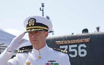 USS Scranton Holds Change of Command Ceremony