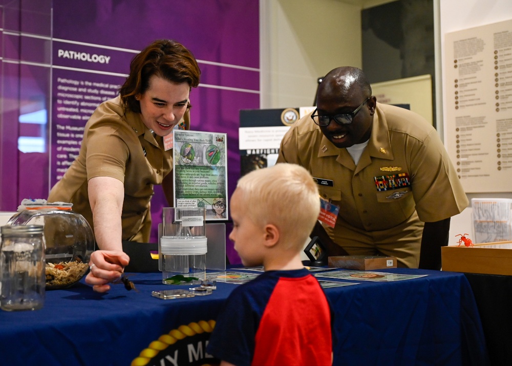 Navy Entomologists Inspire Future Scientists at Bugapalooza