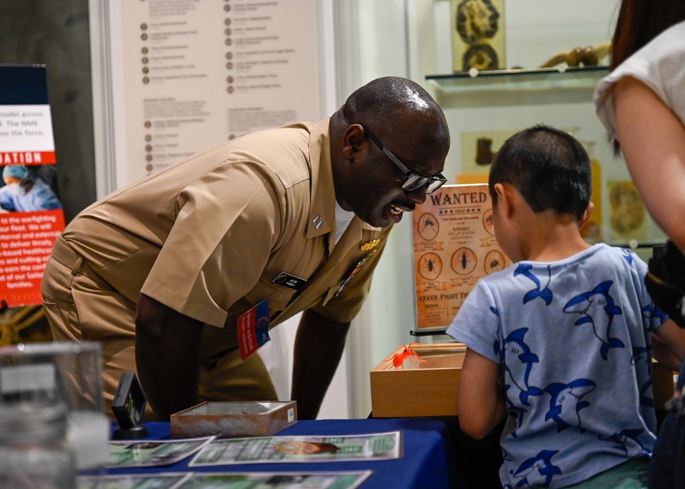 Navy Entomologists Inspire Future Scientists at Bugapalooza