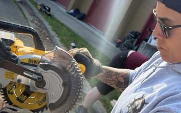 Seabees help Build Beds and Deliver Dreams in Anchorage