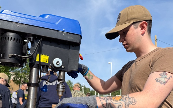 Seabees help Build Beds and Deliver Dreams in Anchorage