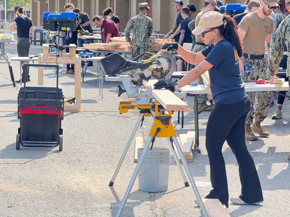 Seabees help Build Beds and Deliver Dreams in Anchorage