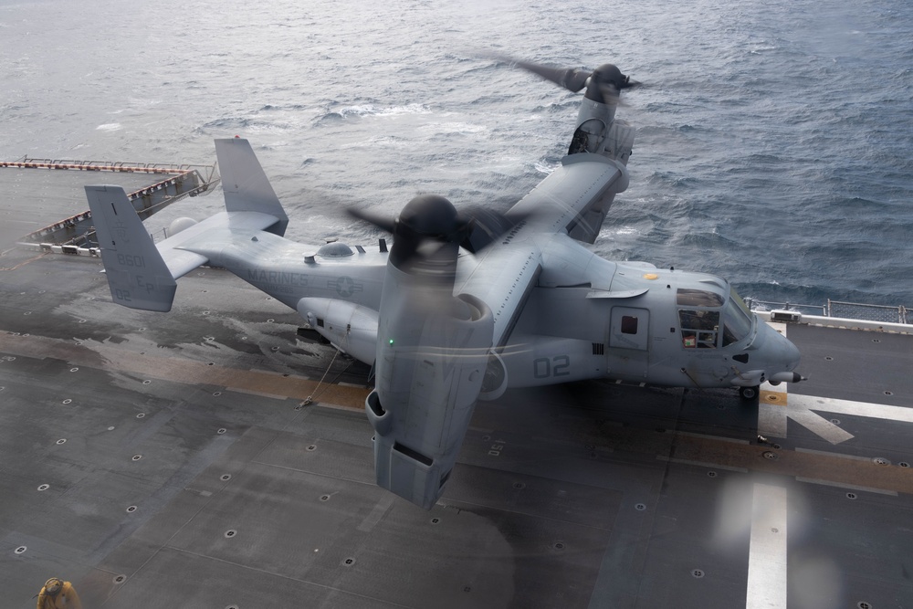 31st MEU | VMM 265 (Rein.) conducts flight operations