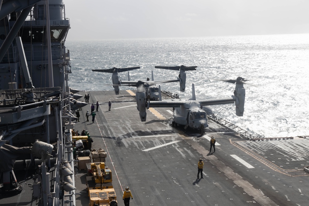 31st MEU | VMM 265 (Rein.) conducts flight operations