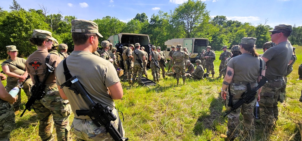 Medics with Wisconsin National Guard’s 2nd Battalion, 127th Infantry Regiment hold training at Fort McCoy; unit preps for deployment