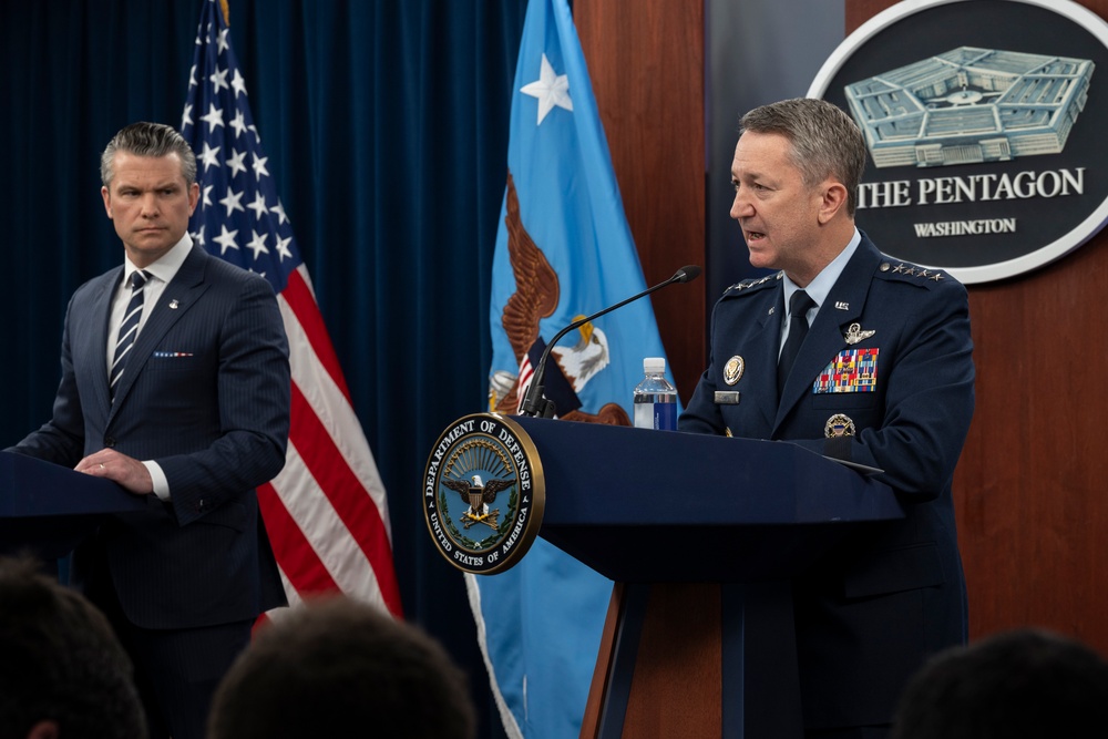 SD, CJCS Conduct Pentagon Press Briefing