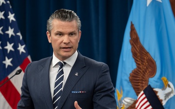 SD, CJCS Conduct Pentagon Press Briefing