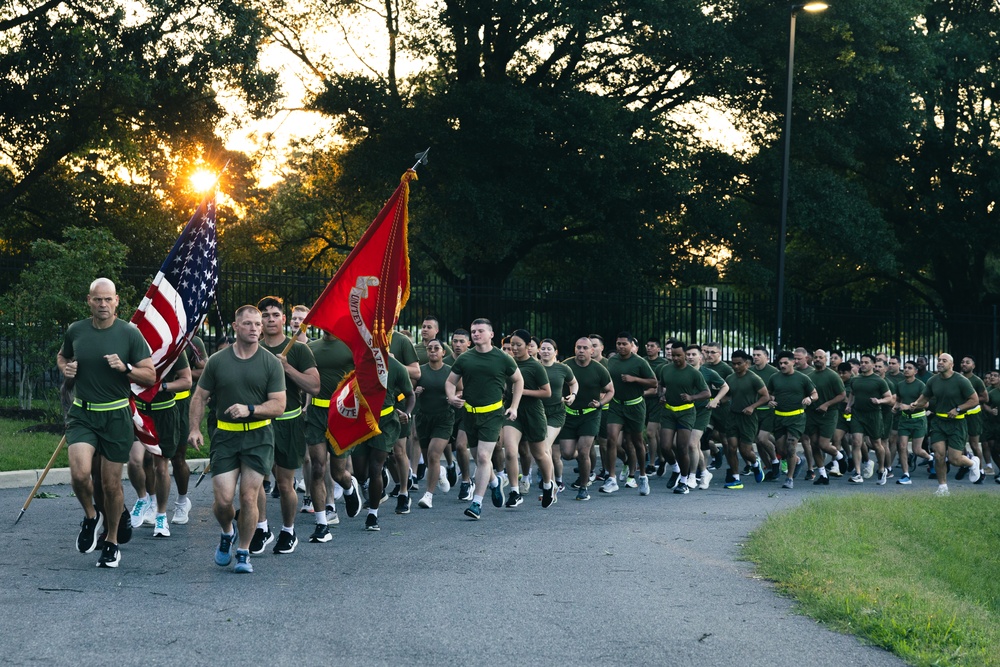 H&amp;S Battalion, Henderson Hall, Hosts Moto Run to Honor Outgoing Battalion Commander