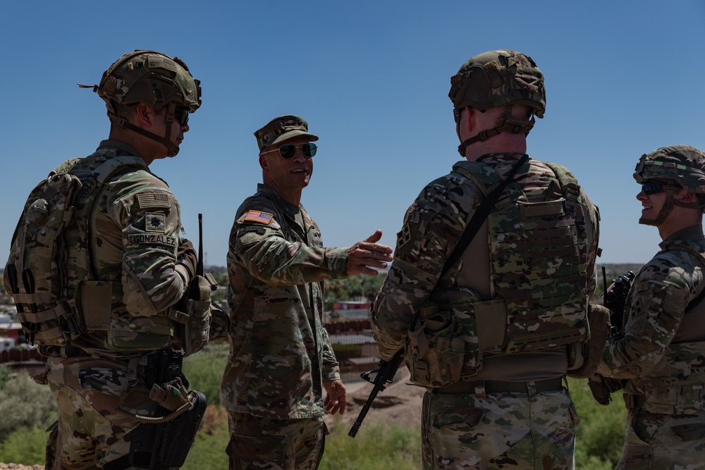 10th Mountain Division leadership visits U.S. Soldiers at the southern border