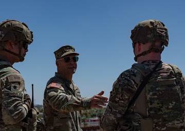 10th Mountain Division leadership visits U.S. Soldiers at the southern border