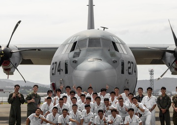 JASDF cadets tour MCAS Iwakuni