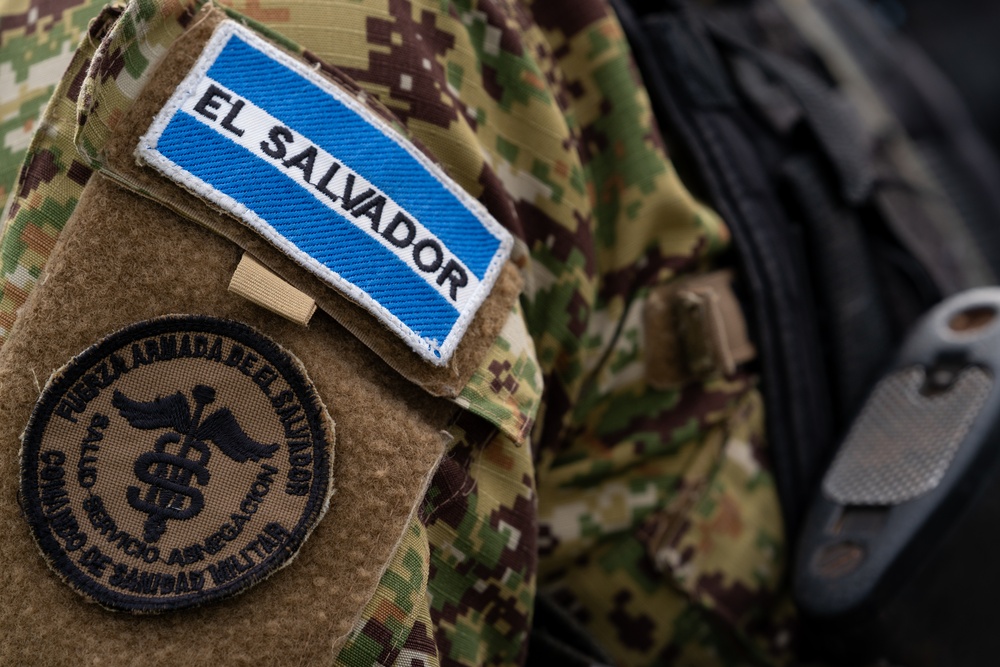 AMISTAD 2025: Salvadoran service members apply TCCC during mass casualty exercise