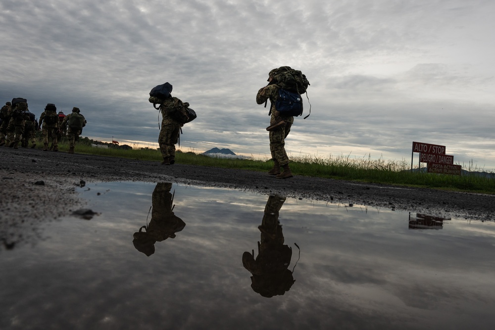 AMISTAD 2025: Salvadoran service members apply TCCC during mass casualty exercise