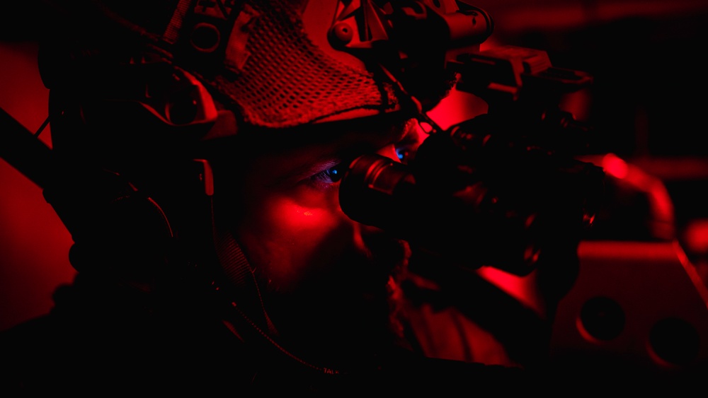 EODMU 5 Conducts a VBSS Drill Aboard George Washington