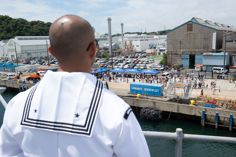 Blue Ridge Returns to Commander Fleet Activities Yokosuka