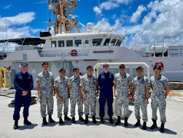 Republic of Singapore Navy divers visit U.S. Coast Guard, strengthen maritime security ties
