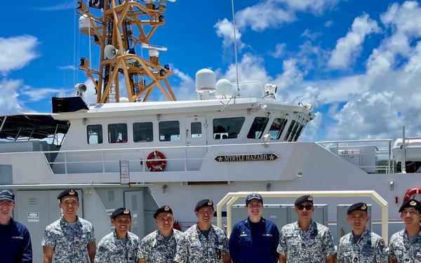 Republic of Singapore Navy divers visit U.S. Coast Guard, strengthen maritime security ties