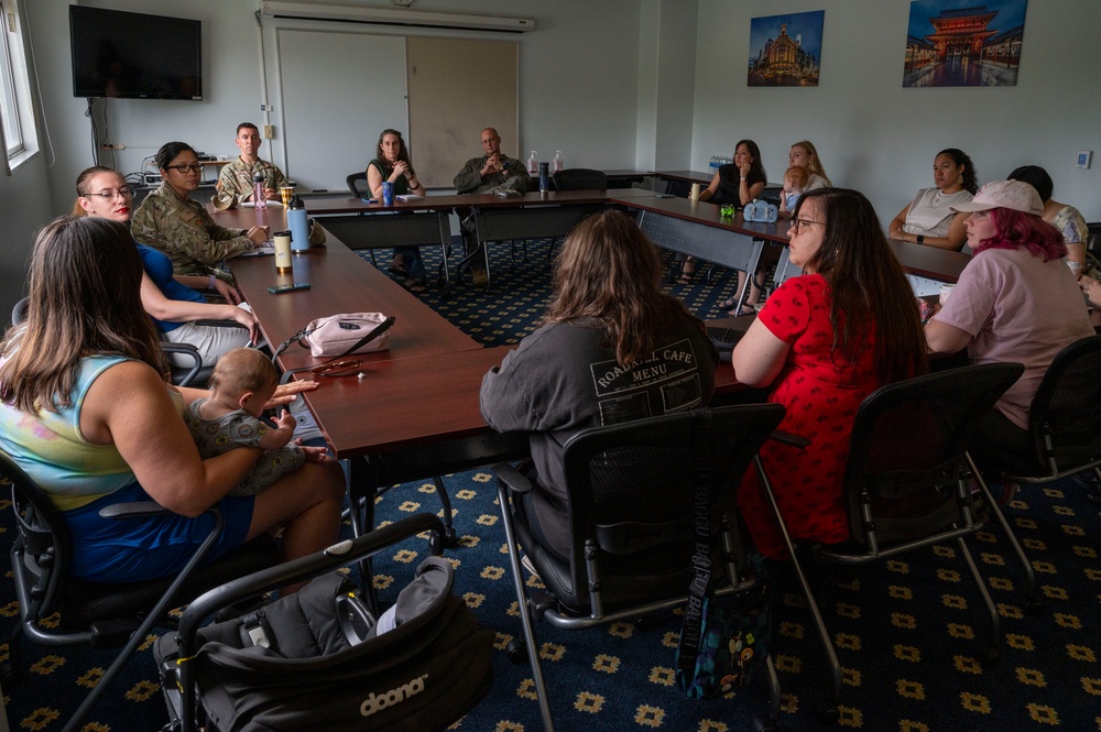 Spouses address concerns, feedback with Command Team