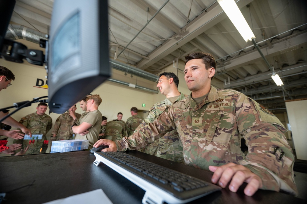 Virtual Training Table Enhances RADR Proficiency at the 35th Fighter Wing
