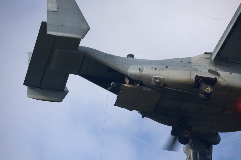 VMM-262 Conducts Joint Training with 31st Rescue Squadron