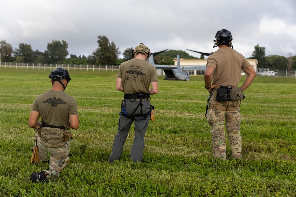 VMM-262 Conducts Joint Training with 31st Rescue Squadron