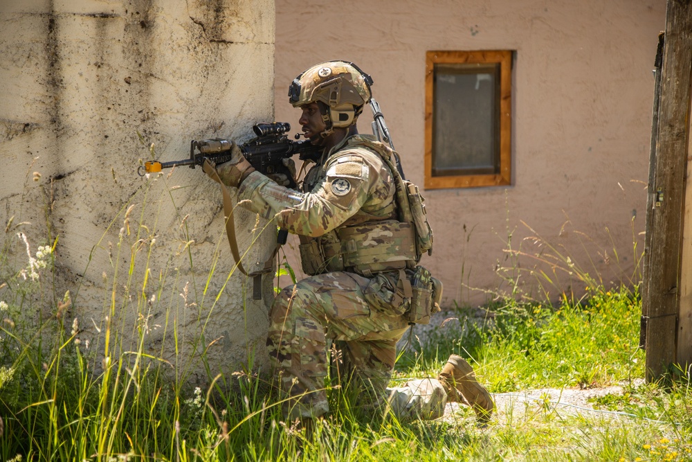 U.S. Soldiers test C-UAS technology in simulated combat scenarios during Project Flytrap