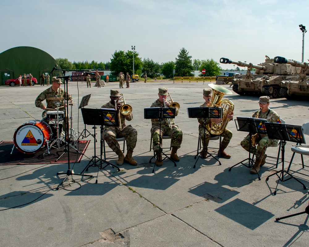 1st Armored Division Band Supports 1st Armored Division Artillery Brigade Change of Command Ceremony