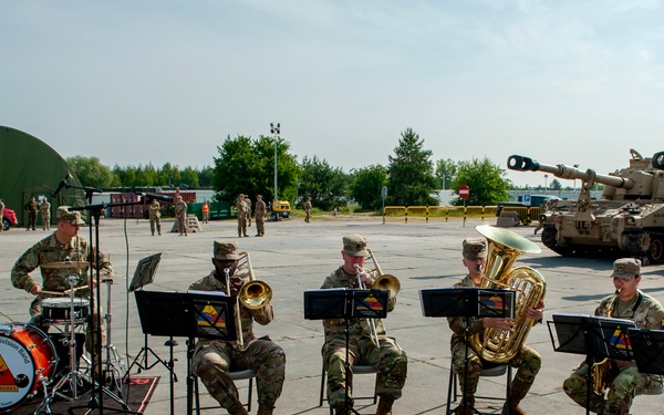 1st Armored Division Band Supports 1st Armored Division Artillery Brigade Change of Command Ceremony