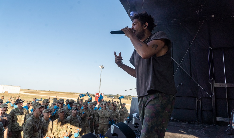 Bryce Vine Performs for 12 CAB and 4-2CR
