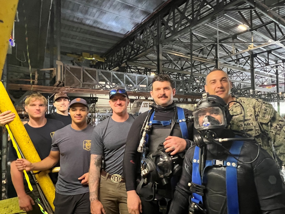 Navy Divers Clear the Way for International Submarine Races at Carderock