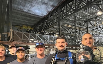 Navy Divers Clear the Way for International Submarine Races at Carderock