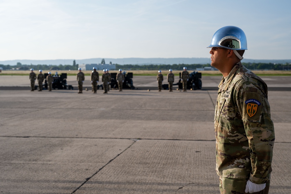 Garrison Wiesbaden Celebrates 250th Army Birthday with 21 Gun Salute
