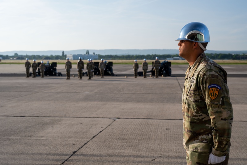 Garrison Wiesbaden Celebrates 250th Army Birthday with 21 Gun Salute